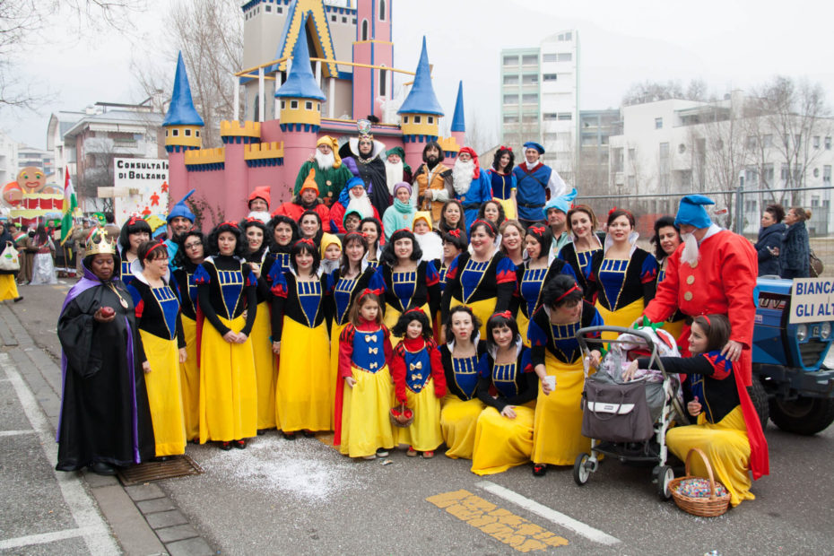 Biancaneve e gli altri nani 2015 Gruppo Carnevalesco